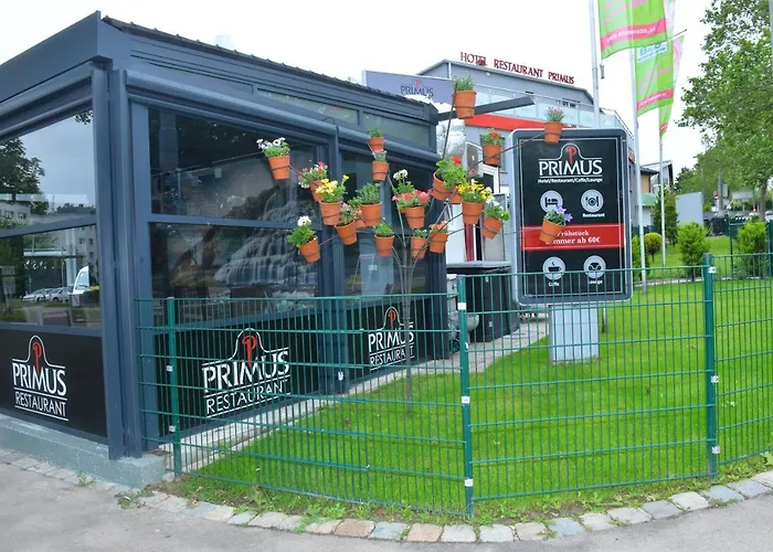 Hotel Primus & 3*